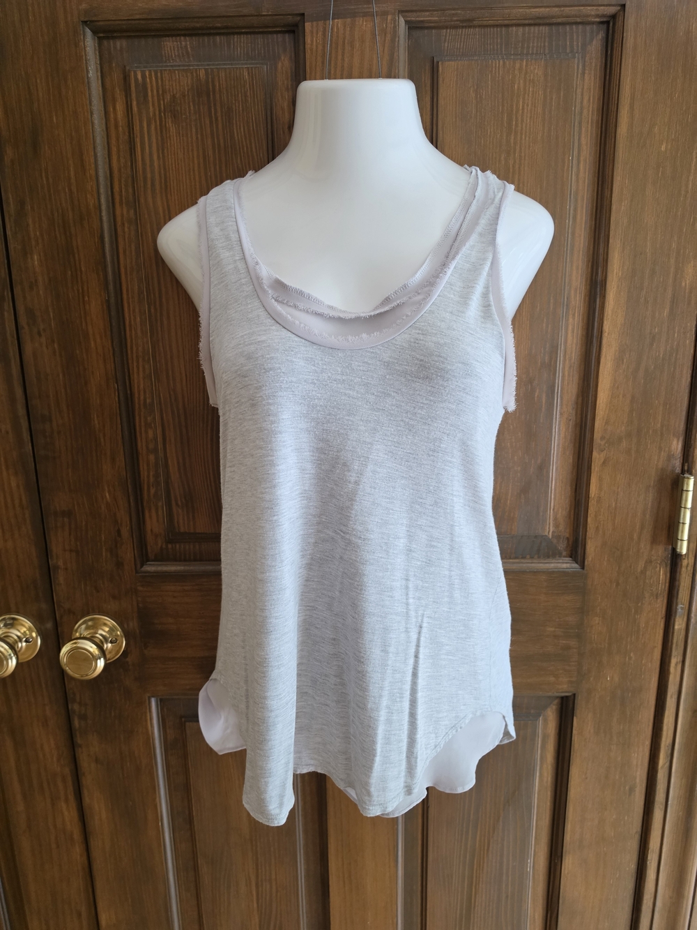 Banana Republic Sz S Light Gray Layered Scoop Tank P2P 17 L 24